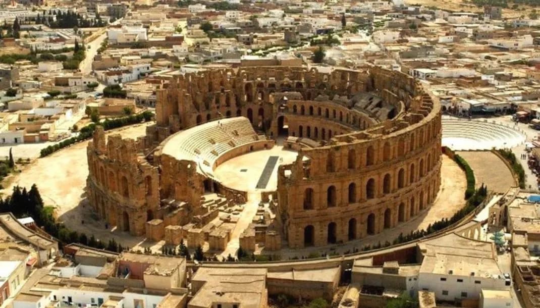 Arcades de l'amphithéâtre romain d'El Jem, deuxième étape de la journée depuis Hammamet